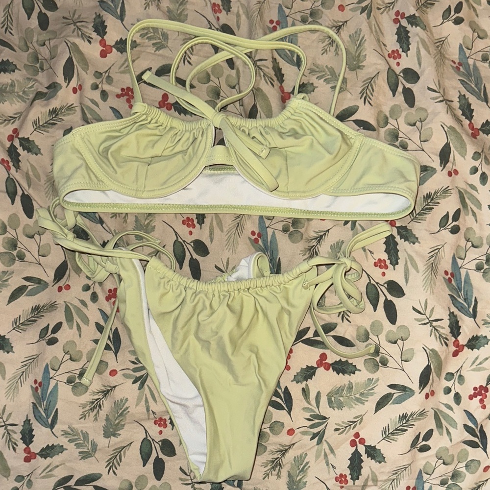 SHEIN Light Green Bikini Set